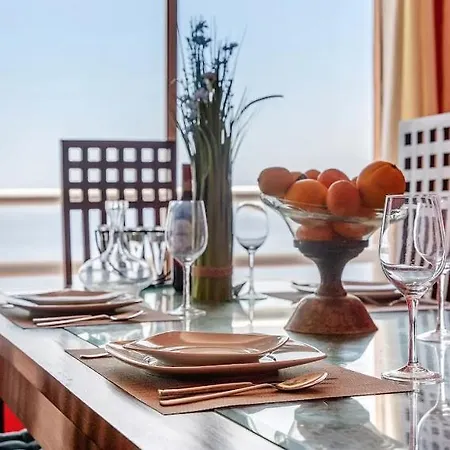 Apartman Holidays Sea View & Wiffi