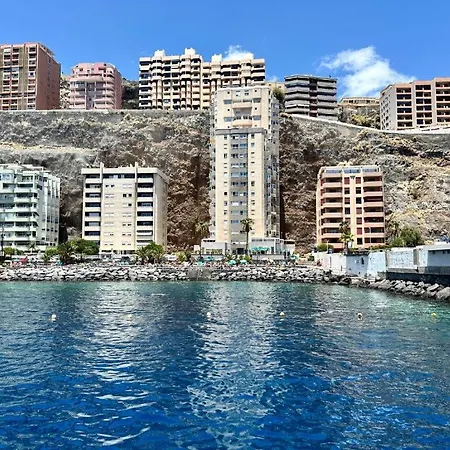 Apartman Holidays Sea View & Wiffi *