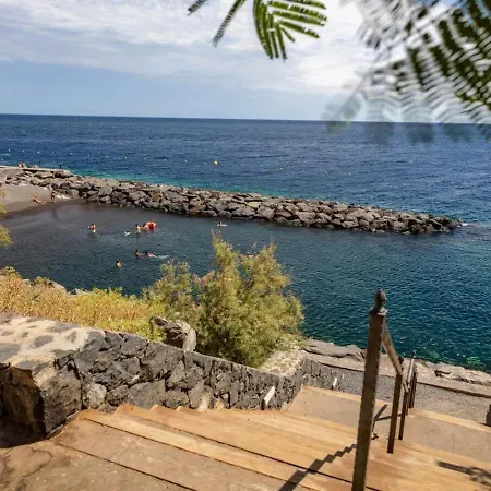 Holidays Sea View & Wiffi Apartman
