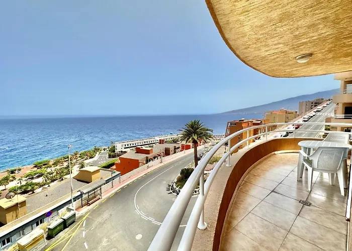 Holidays Sea View & Wiffi アパート *